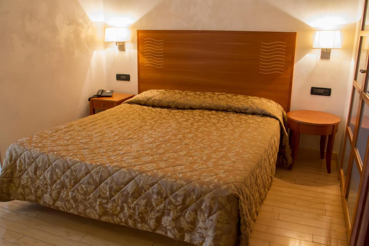Hotel Continental Torino Dış mekan fotoğraf